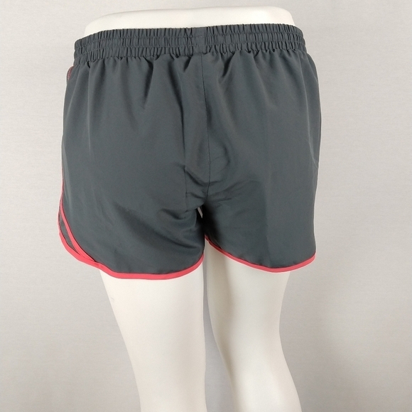 Under Armour Athletic shorts - Picture 5 of 12